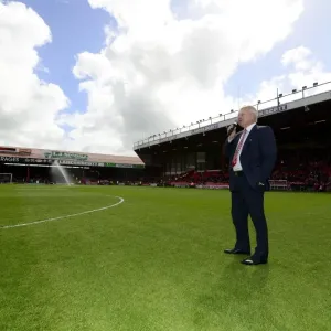 Steve Lansdown watches Bristol City match against Crewe - Print Steve Lansdown watches Bristol City match against Crewe - Print