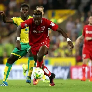 Tammy Abraham Outmaneuvers Alexander Tettey: Norwich City vs. Bristol City Championship Clash, 2016 Tammy Abraham Outmaneuvers Alexander Tettey: Norwich City vs. Bristol City Championship Clash, 2016