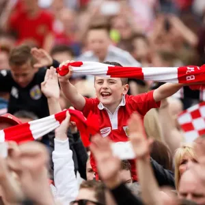 Thousands Celebrate: Bristol City's Double Title Win and Promotion to Championship in Epic Bus Parade Thousands Celebrate: Bristol City's Double Title Win and Promotion to Championship in Epic Bus Parade