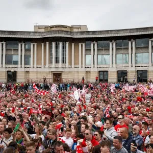 Thousands Rejoice: Bristol City's Championship Promotion Parade - A Sea of Celebration Thousands Rejoice: Bristol City's Championship Promotion Parade - A Sea of Celebration