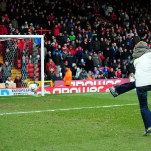 Thrilling Penalty Shootout: Bristol City vs Sheffield Wednesday, Ashton Gate, 2013