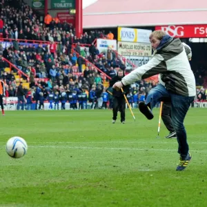 Thrilling Penalty Shootout: Bristol City vs Sheffield Wednesday at Ashton Gate, 2013