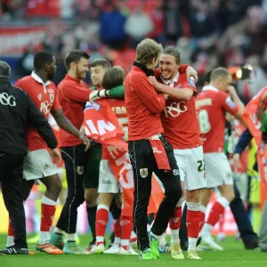 Triumph at Wembley: Emotional Reunion of Ayling and Saville