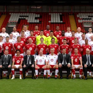 United in Football: 08-09 Bristol City First Team Season Photo