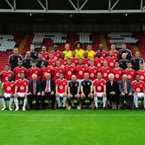 United Front: 2010-2011 - Bristol City First Team Season Image