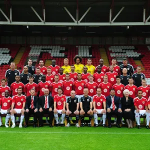 United Front: Bristol City First Team - 10-11 Season
