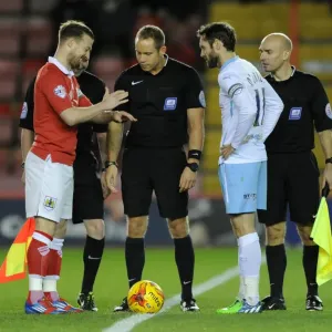 Wade Elliott Flips the Coin: Bristol City vs Coventry City, Johnstones Paint Trophy