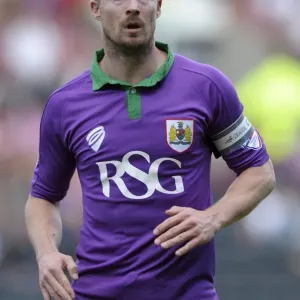 Wade Elliott Leads Bristol City in Sky Bet League One Clash Against Notts County, 2014 Wade Elliott Leads Bristol City in Sky Bet League One Clash Against Notts County, 2014