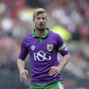 Wade Elliott Named New Captain: Notts County vs. Bristol City, Sky Bet League One, 2014 Wade Elliott Named New Captain: Notts County vs. Bristol City, Sky Bet League One, 2014