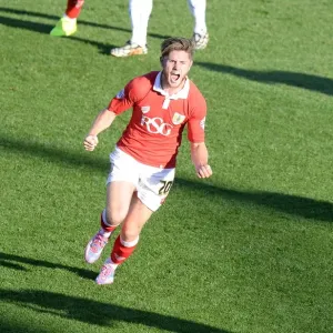 Wes Burns Scores Dramatic Winning Goal for Bristol City in Sky Bet League One