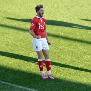 Wes Burns Scores Dramatic Winning Goal for Bristol City in Sky Bet League One