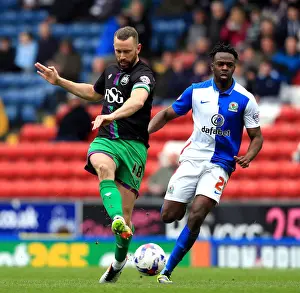 Framed Print : Aaron Wilbraham of Bristol City in Action Against Blackburn Rovers, Sky Bet Championship 2016 Framed Print : Aaron Wilbraham of Bristol City in Action Against Blackburn Rovers, Sky Bet Championship 2016
