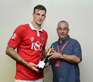 Framed Print : Aden Flint's Man of the Match Performance: Bristol City vs Leyton Orient, 2014 Framed Print : Aden Flint's Man of the Match Performance: Bristol City vs Leyton Orient, 2014