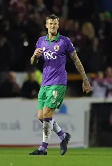 Aden Flint's Return Ends in Defeat: Swindon Town 1-0 Bristol City