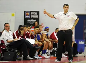 Andreas Kapoulas Leads the Charge: A Intense Basketball Showdown - Flyers vs. Raiders