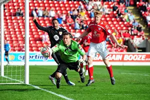 Barnsley Goalkeeper Luke Steele Struggles to Keep Ball in Championship Clash vs. Bristol City (09/04/2011)