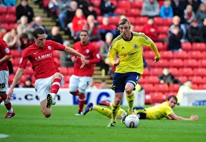Barnsley V Bristol City Prints: Barnsley vs. Bristol City: Martyn Woolford in Championship Action at Oakwell Stadium (October 29)