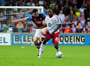Battle for the Ball: Cisse vs. Dagnall in Scunthorpe United vs. Bristol City Championship Clash (September 11, 2010)