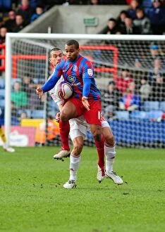Images Dated 22nd January 2011: Battle for Supremacy: Easter vs. Caulker in Crystal Palace vs