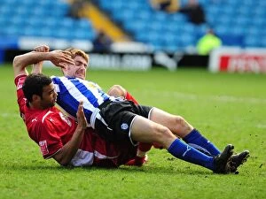 Sheffield Wednesday v Bristol City Collection: Battling for Championship Glory: Fontaine vs. O'Connor (Mar. 16, 2010)