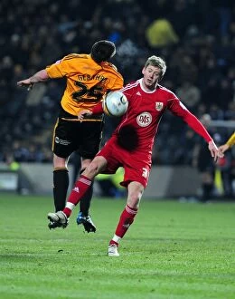 Hull City v Bristol City Collection: Battling for Championship Supremacy: Jon Stead vs. Anthony Gerrard (18/12/2010)