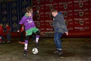 Battling in Sky Bet League One: Bristol City vs Barnsley at Ashton Gate - March 2015