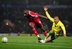 Norwich City v Bristol City Collection: Battling for Supremacy: Kalifa Cisse vs. Simeon Jackson in Norwich City vs