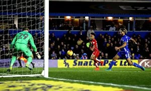Images Dated 19th November 2016: Bobby Reid's Moment of Glory: Aiming for the Net in Birmingham City vs. Bristol City, 2016