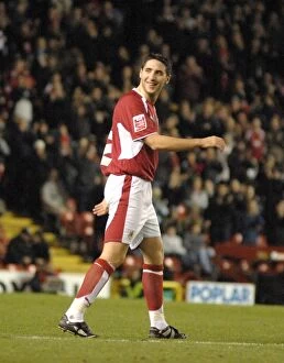 Images Dated 5th December 2007: Bradley Orr in Action: Bristol City vs Ipswich Town