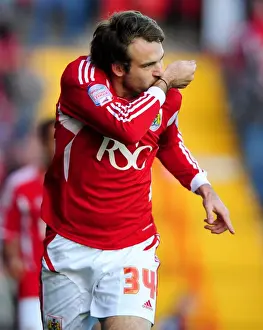 Brett Pitman's Thrilling Goal Celebration: Championship 2011 - Bristol City vs. Burnley