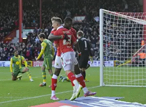Bristol City: Bryan and Emmanuel-Thomas Celebrate Goal vs. Notts County (January 10, 2015)