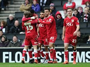 Images Dated 20th February 2016: Bristol City Celebrate: Jonathan Kodjia's Goal vs Milton Keynes Dons (2016)