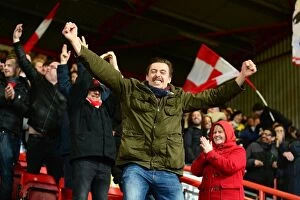 Images Dated 17th March 2017: Bristol City Celebrate Lee Tomlin's Goal Against Huddersfield Town (17/03/2017)