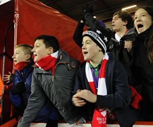 Images Dated 29th January 2015: Bristol City Celebrates Johnstones Paint Trophy Victory Over Gillingham