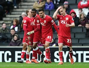 Images Dated 20th February 2016: Bristol City Celebrates: Kodjia's Goal vs Milton Keynes Dons (2016)