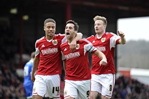 Bristol City V Gillingham Prints: Bristol City Celebrates: Sam Baldock, Bobby Reid, Wade Elliott