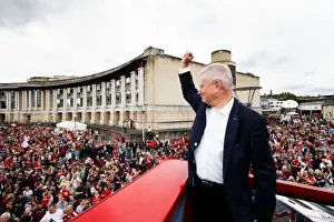 Bristol City Celebration Tour Prints: Bristol City: Champions Parade - League 1 and Johnstones Paint Trophy Victory