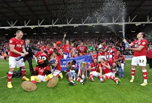 Bristol City Clinch League One Title with Thrilling 8-2 Victory over Walsall