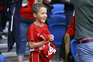 Bristol City Fan Receives Aden Flint's Jersey at Brighton & Hove Albion Match, Sky Bet Championship (29 April 2017)