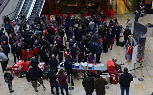 Meet And Greet Prints: Bristol City Fans Gather at Cabot Circus Ahead of Johnstones Paint Trophy Match