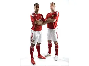 New Kit Prints: Bristol City FC: 09-10 New Kit Reveal - Season Edition