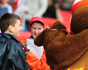 Bristol City FC First Team Open Day 09-10: A Peek into the Season