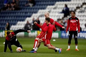 Images Dated 4th April 2017: Bristol City FC: Hordur Magnusson and Team Warm-Up Ahead of Preston North End Clash (04.04.17)