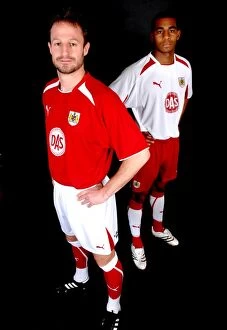 Images Dated 24th April 2008: Bristol City FC: New Kit Portraits Reveal