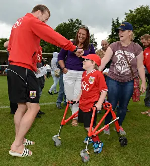 Brislington Prints: Bristol City FC: Oskar Pycroft and Wade Elliott in Deep Conversation at Pre-Season Friendly