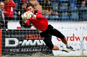 Framed Print : Bristol City FC: Richard O'Donnell Warming Up Ahead of Wycombe Wanderers Clash (EFL League Cup)