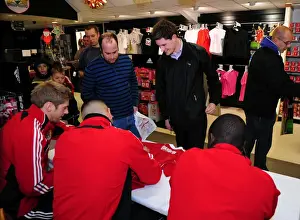 Framed Print : Bristol City FC: Season 10-11 - New Signing Unveiling: First Team Player Welcome Ceremony Framed Print : Bristol City FC: Season 10-11 - New Signing Unveiling: First Team Player Welcome Ceremony