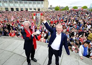 City Of Bristol Prints: Bristol City FC: Steve Lansdown and Keith Dawe with the Sky Bet League One Trophy