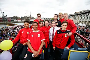 Bristol City Celebration Tour Prints: Bristol City FC: U21 Team's Triumphant Bus Ride - League 1 & Johnstones Paint Trophy Victories
