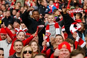 Images Dated 22nd March 2015: Bristol City FC's Glorious 2-0 Victory at Wembley: A Sea of Celebrations